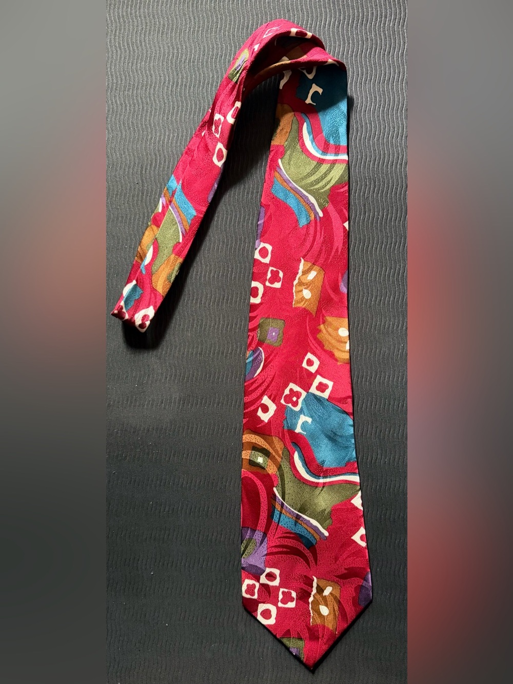 Vintage Men's Leonardo da Vinci Silk Abstract Pattern Tie